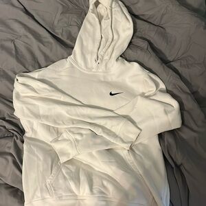 men’s white nike hooded sweatshirt